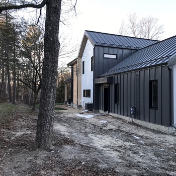 Hunter's Hollow roof with Color Snap snow guards 
