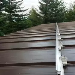 Color Snap snow rails for metal roofs